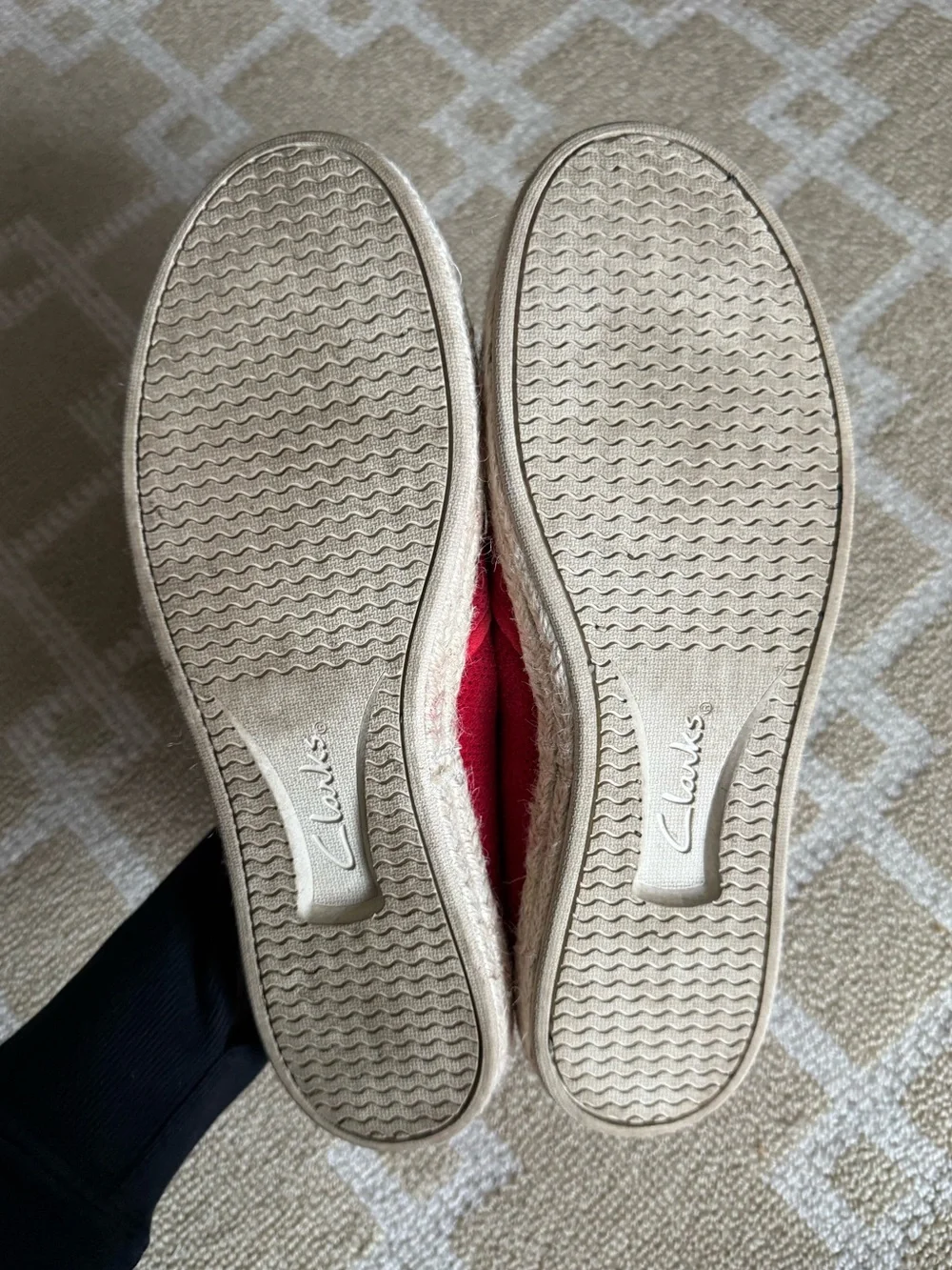 Clarks Cushion Soft Red Suede Espadrille Slip On Flats Women’s 10